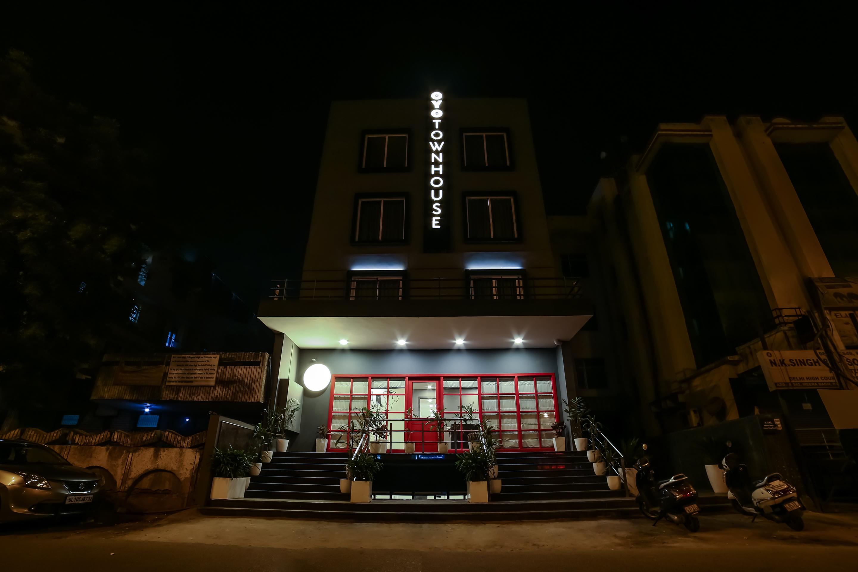 Oyo Townhouse 80 Meera Bagh Делхи Екстериор снимка