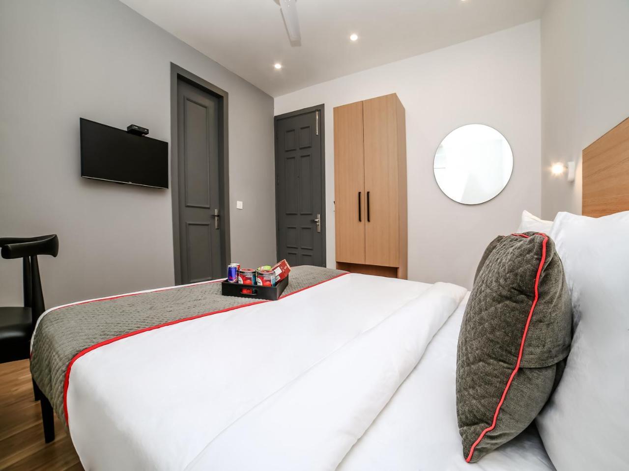 Oyo Townhouse 80 Meera Bagh Делхи Екстериор снимка